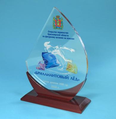 Приз DR 01003 (дерево, акрил, 150х210х65 мм) с примером персонификации